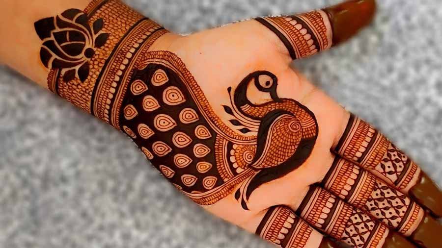 Peacock Mehndi Design new